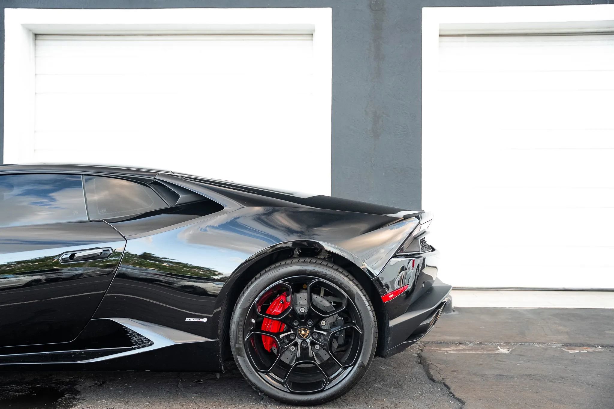 Used 2015 Lamborghini Huracan LP 610-4 AWD/4WD image 12