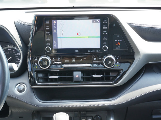 Used 2021 Toyota Highlander Limited FWD image 22