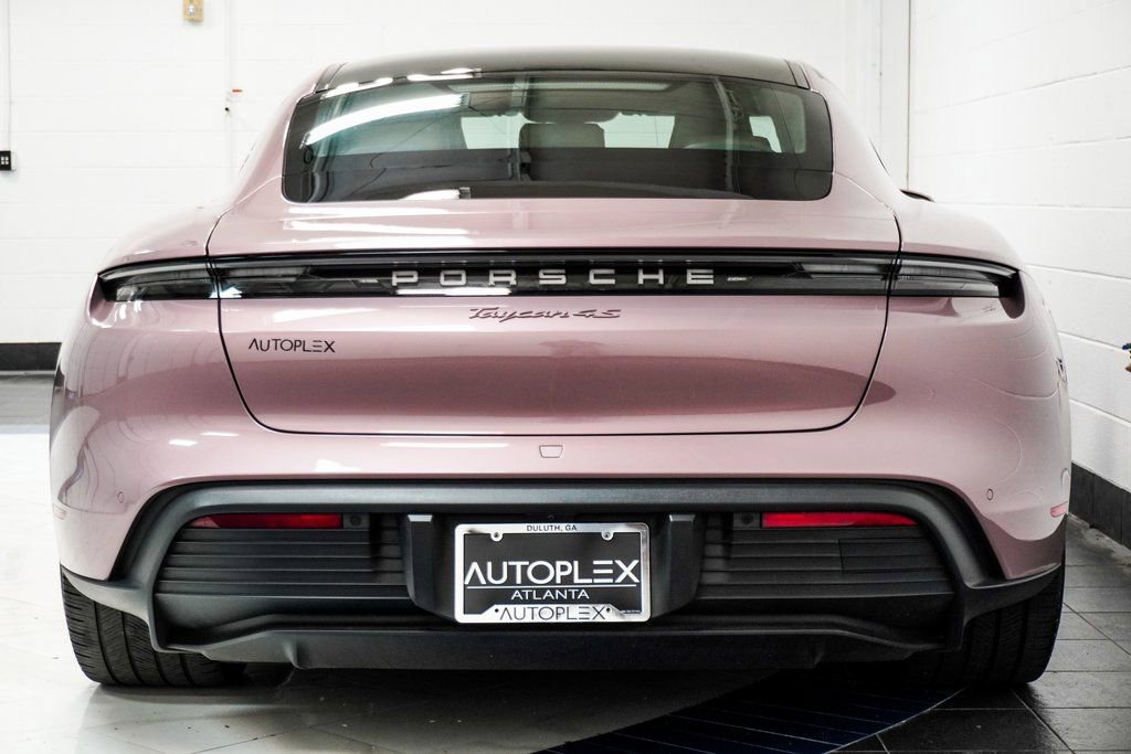 Used 2023 Porsche Taycan 4S w/ Premium Package image 13