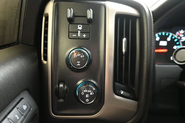 Used 2019 GMC Sierra 3500 Denali w/ Duramax Plus Package AWD/4WD image 25