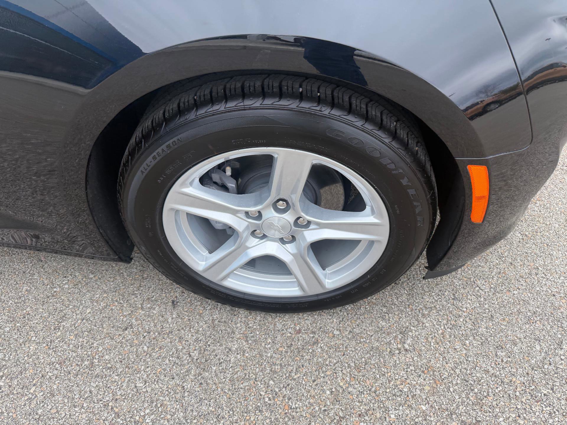 Certified 2024 Chevrolet Camaro LT RWD image 10