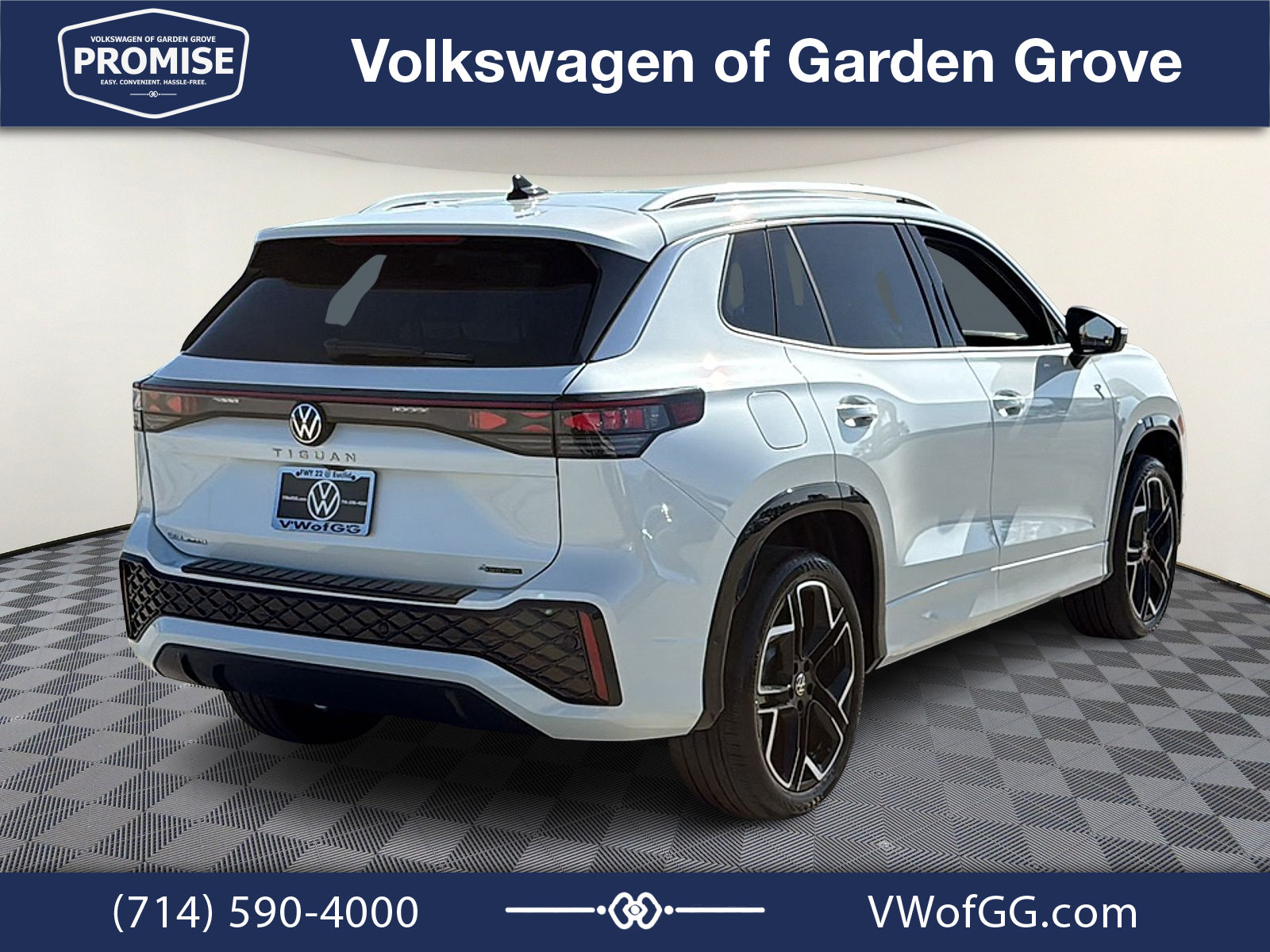 New 2026 Volkswagen Tiguan SEL R-Line AWD/4WD image 8