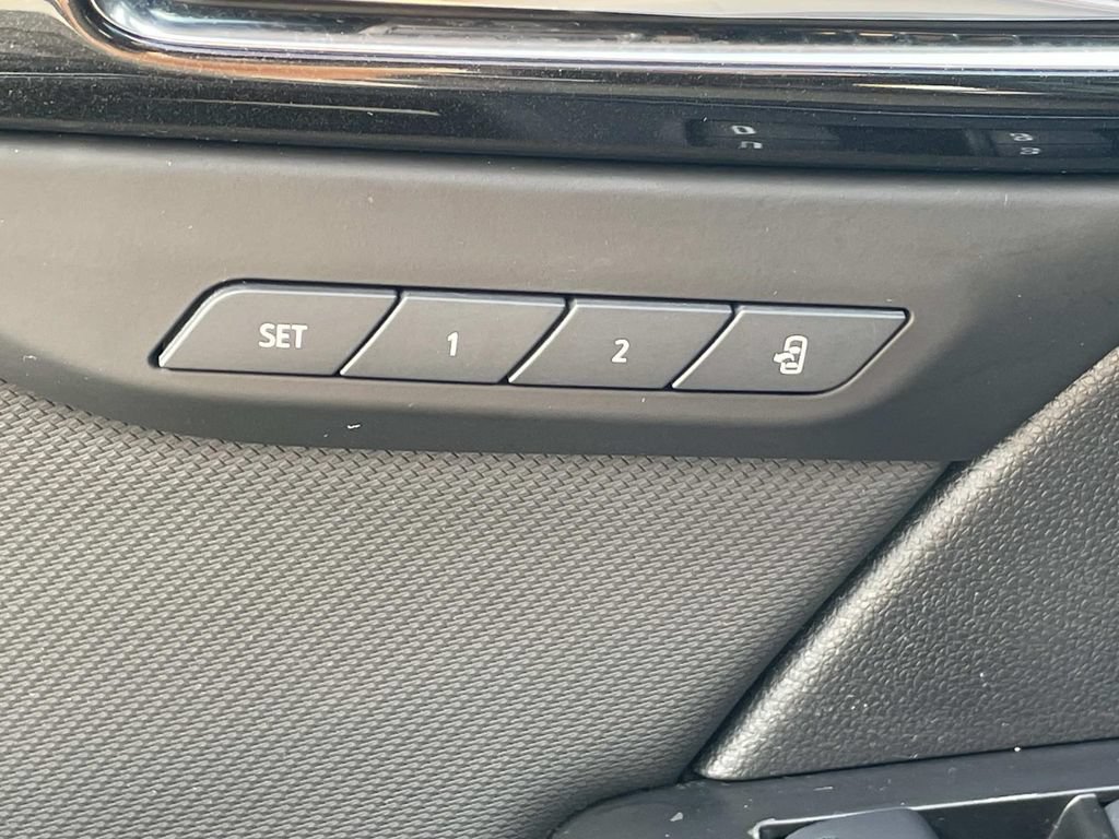 Used 2024 Buick Envision Preferred AWD/4WD image 17