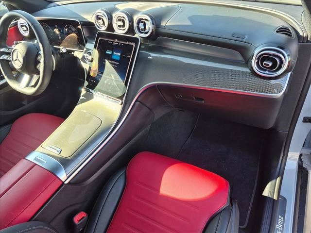 Used 2025 Mercedes-Benz GLC 300 4MATIC image 18