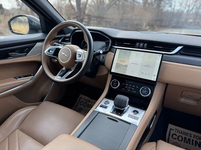 Used 2023 Jaguar F-PACE S image 28