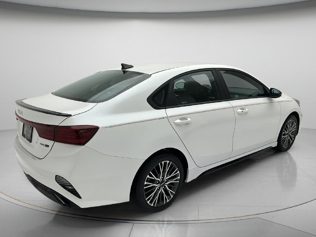 Used 2023 Kia Forte GT-Line FWD image 5