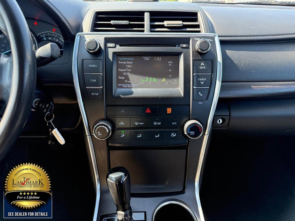 Used 2015 Toyota Camry LE FWD image 17
