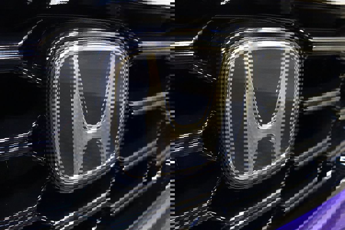 Used 2025 Honda CR-V EX-L image 13