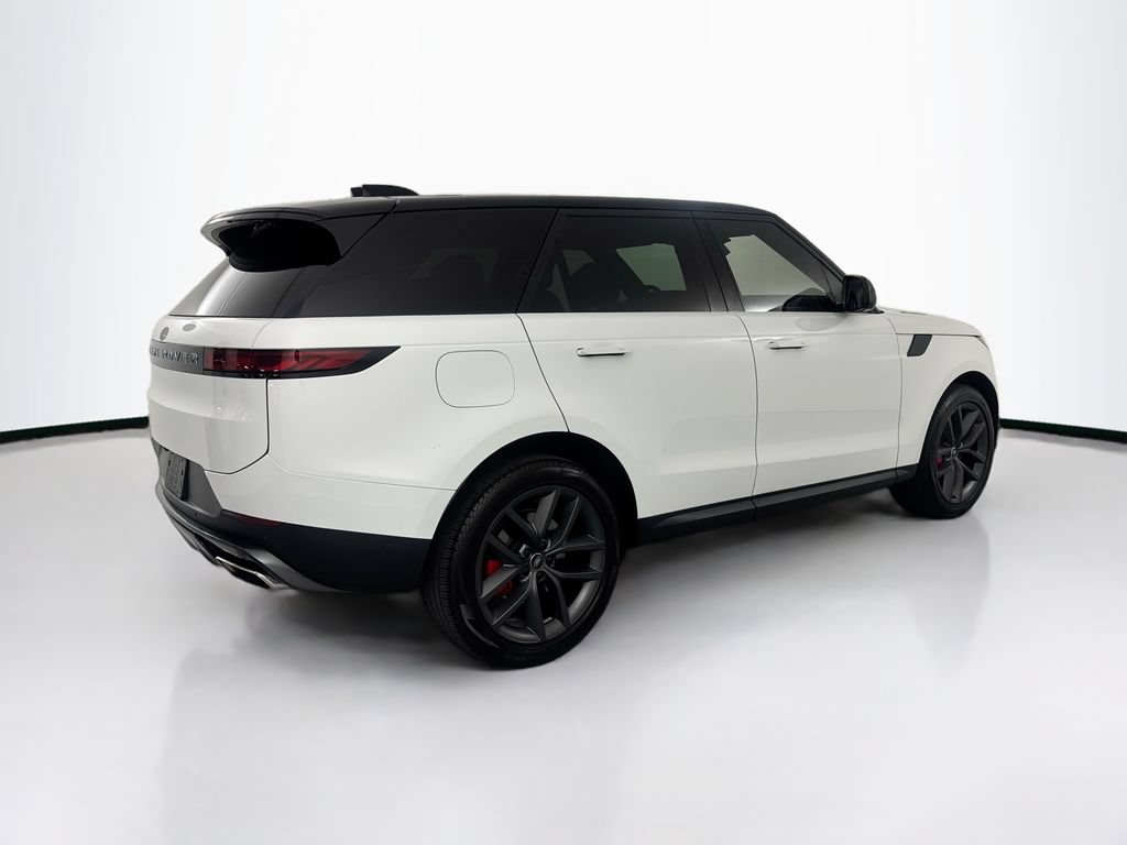 Used 2024 Land Rover Range Rover Sport SE AWD/4WD image 5