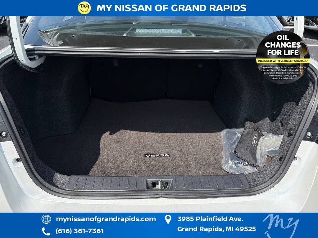 Used 2025 Nissan Versa SV w/ Trunk Package FWD image 32