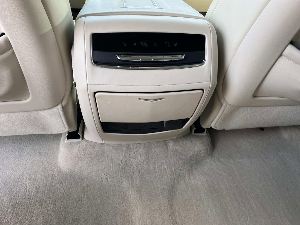 Certified 2025 Cadillac Escalade Sport Platinum image 17