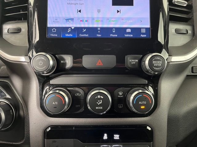 Used 2022 RAM 1500 Big Horn AWD/4WD image 29