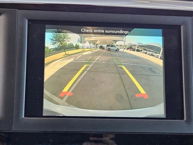 Used 2020 Chrysler Pacifica Touring-L image 12