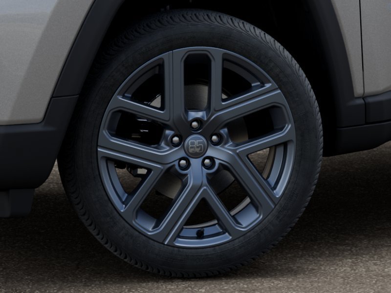 New 2026 Jeep Compass Latitude AWD/4WD image 8