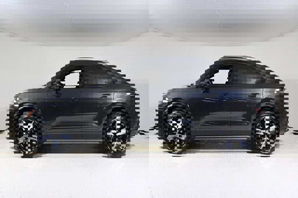 Certified 2025 Porsche Macan 4S Electric image 2