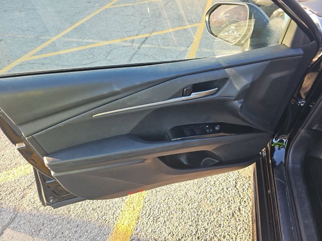 Used 2026 Toyota Camry SE FWD image 14