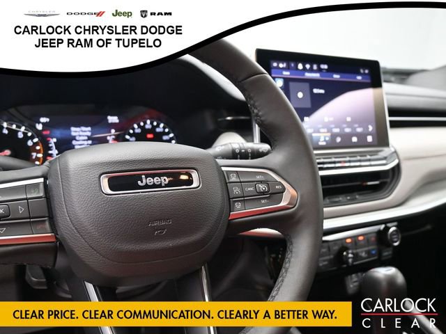 Used 2025 Jeep Compass Limited image 28