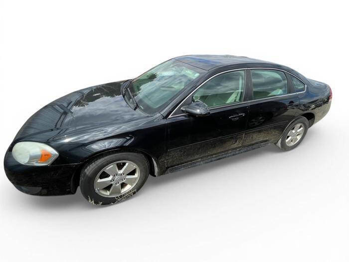Used 2010 Chevrolet Impala LT FWD image 2