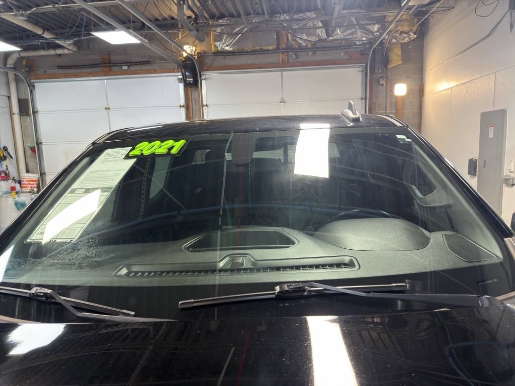 Used 2021 Chevrolet Silverado 1500 LT AWD/4WD image 26