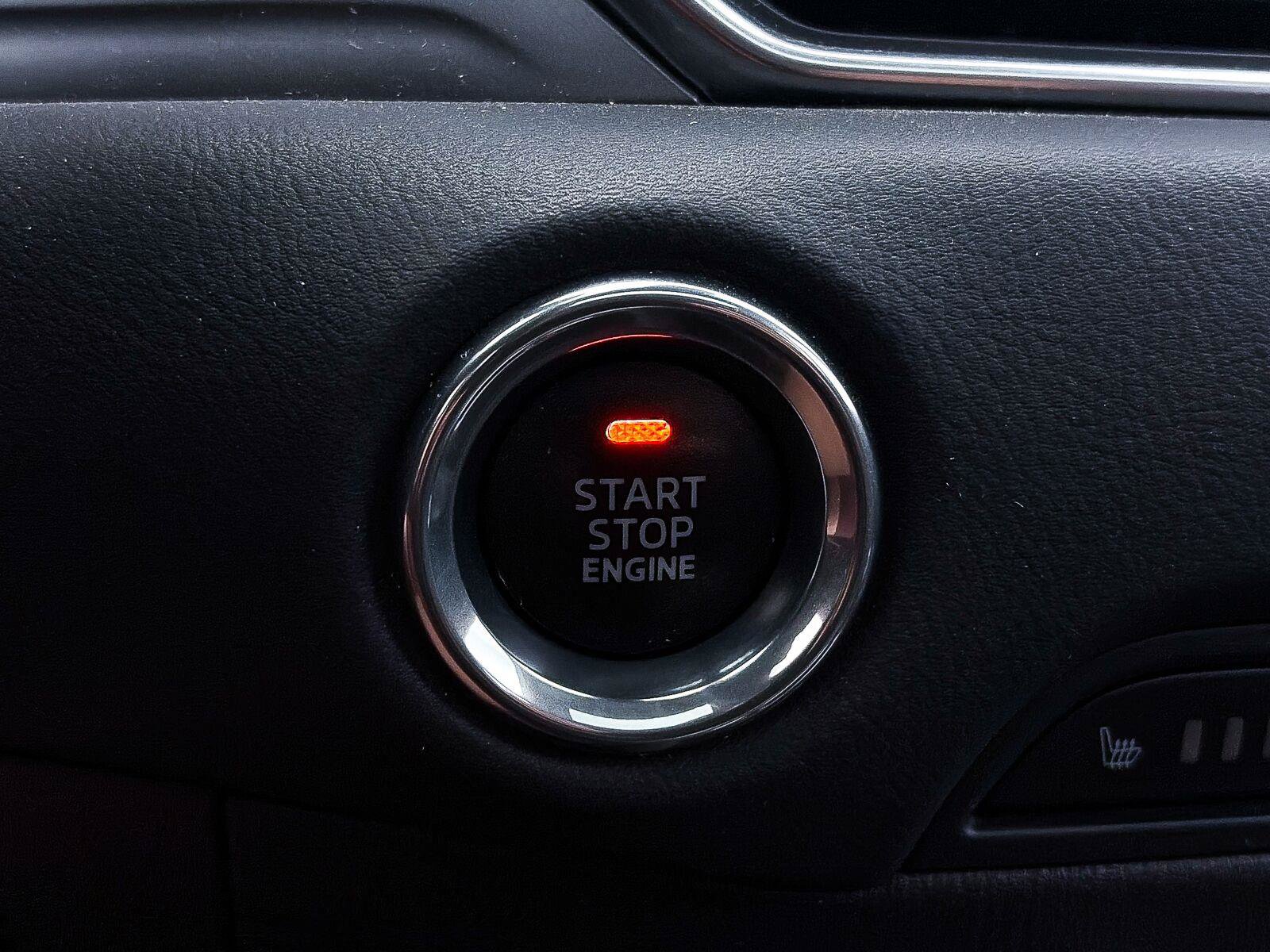 Used 2018 MAZDA CX-5 Touring w/ Preferred Equipment Package FWD image 20