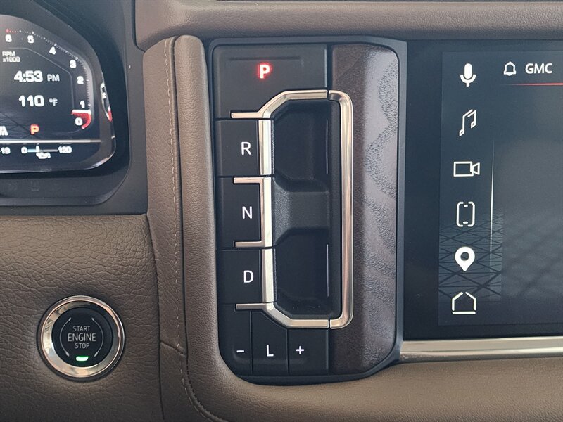 Used 2023 GMC Yukon Denali w/ LPO, Floor Liner Package RWD image 43