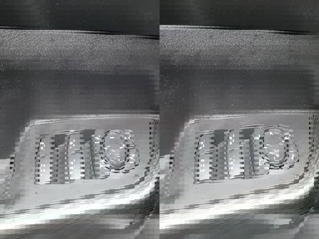 Used 2020 GMC Acadia SLT w/ Premium Package image 32