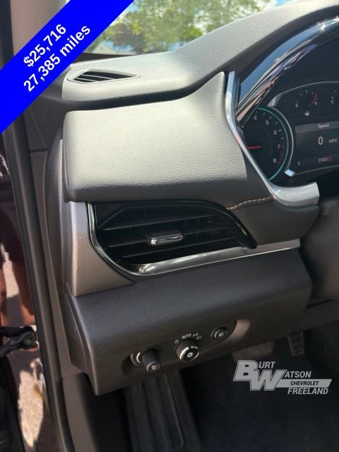 Used 2021 Chevrolet Traverse LT FWD image 11