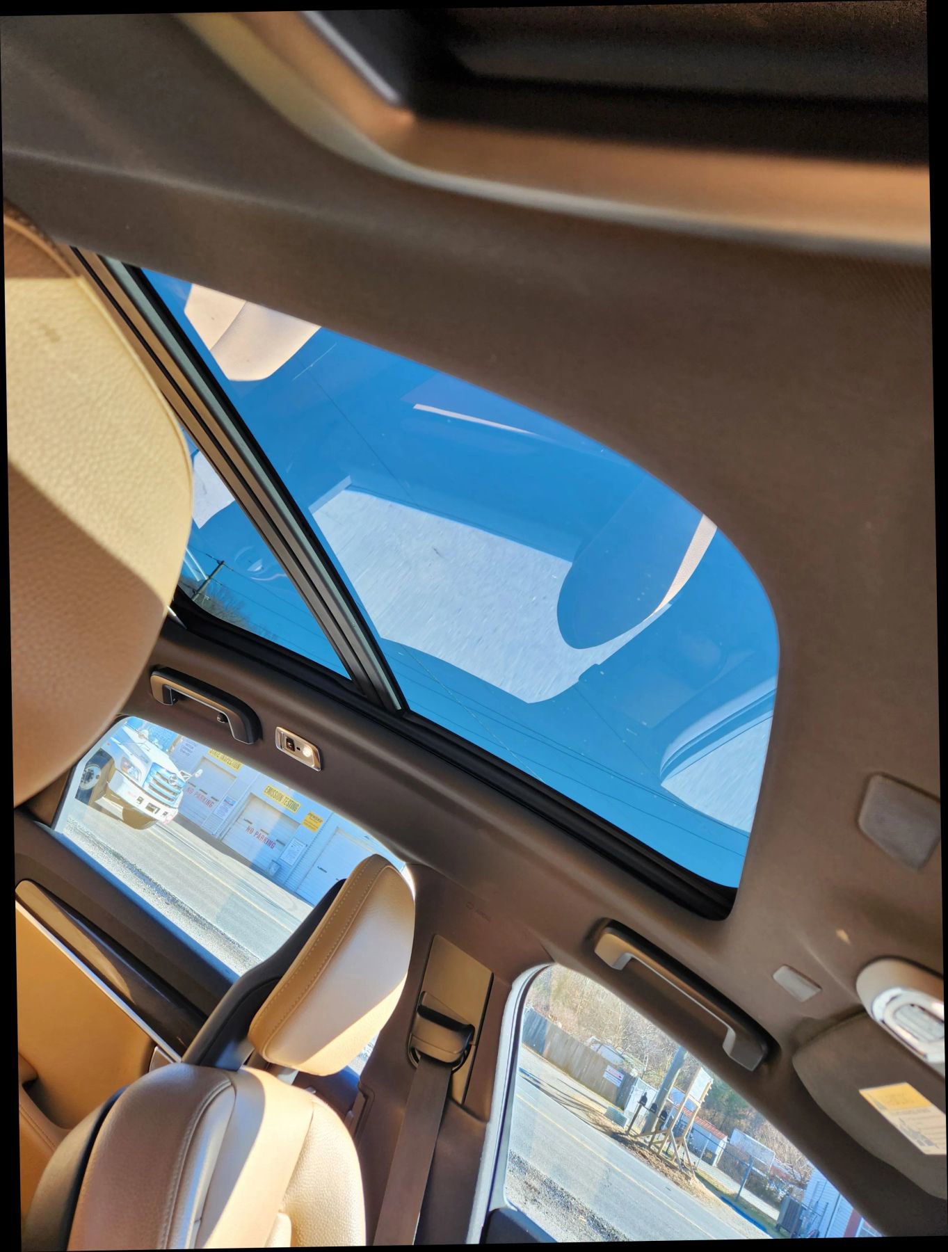 Used 2019 Volvo S90 T6 Momentum image 18