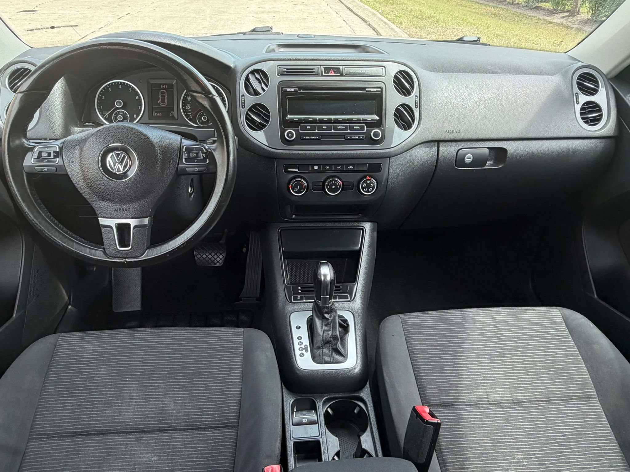 Used 2014 Volkswagen Tiguan S FWD image 10