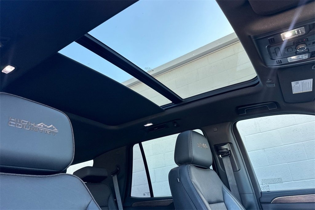 Used 2022 Chevrolet Tahoe High Country image 21