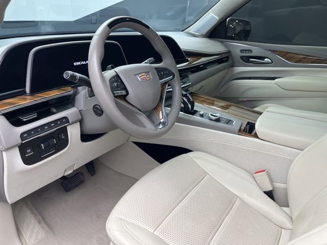 Used 2024 Cadillac Escalade ESV Sport Platinum AWD/4WD image 8