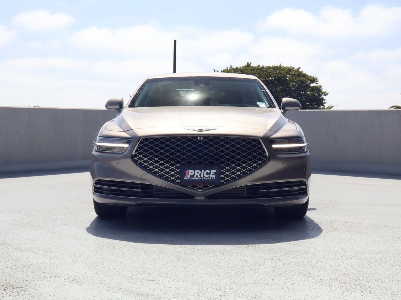 Used 2021 Genesis G90 3.3T Premium RWD image 6