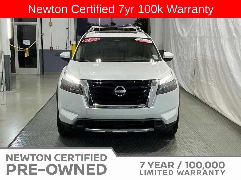 Used 2025 Nissan Pathfinder Platinum w/ Cargo Package FWD image 28