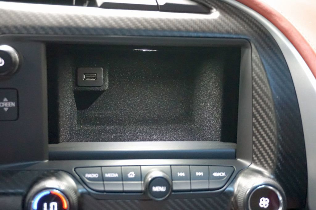 Used 2019 Chevrolet Corvette Stingray Coupe RWD image 31