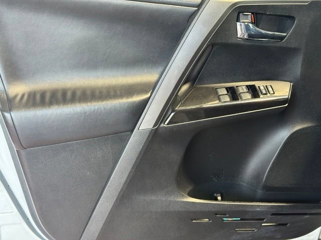 Used 2016 Toyota RAV4 SE AWD/4WD image 20