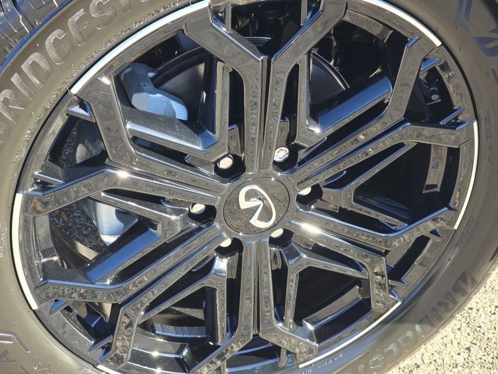 New 2026 INFINITI QX80 4WD w/ Sport Exterior Package image 14