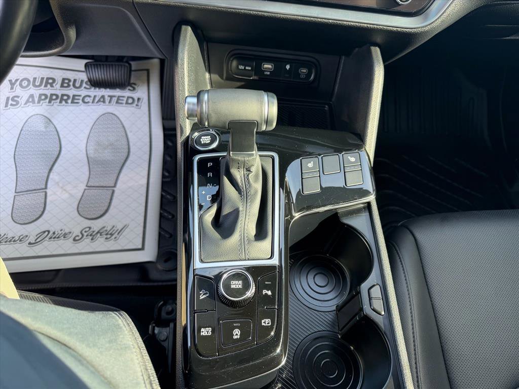 Used 2025 Kia Sportage SX image 16