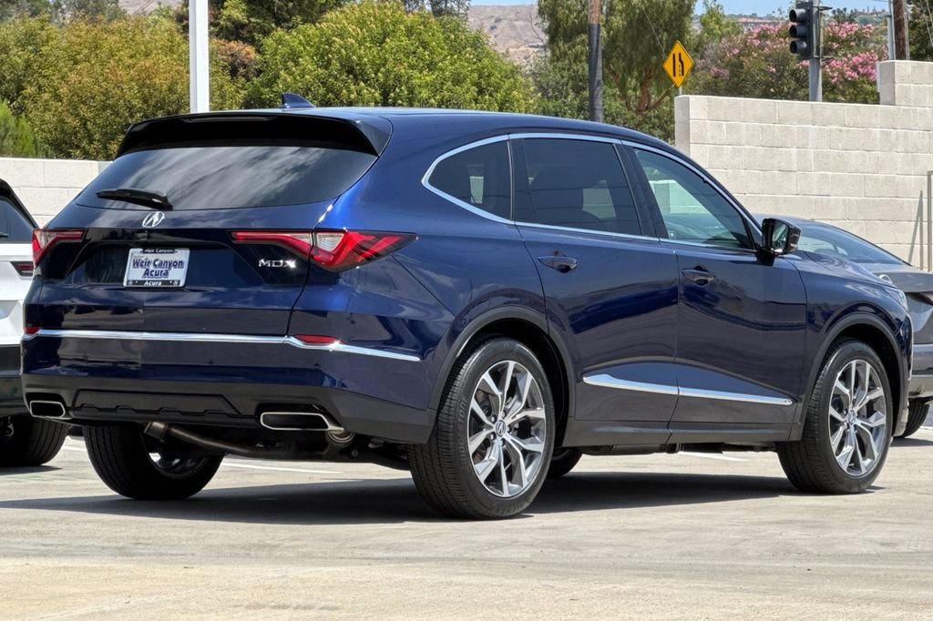 Certified 2023 Acura MDX FWD w/ Technology Package image 8