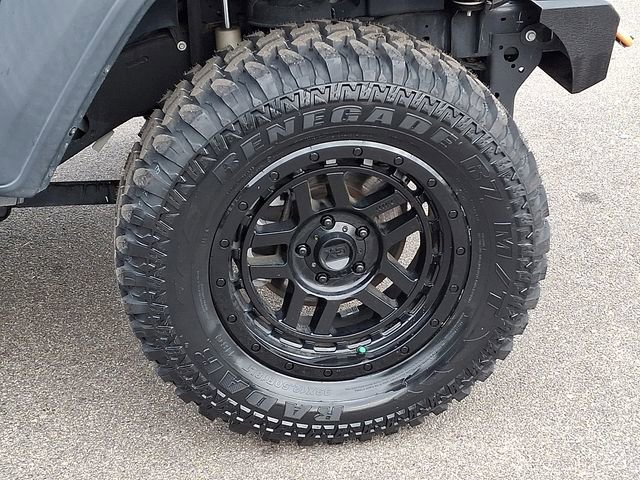 Used 2018 Jeep Wrangler Sport image 9