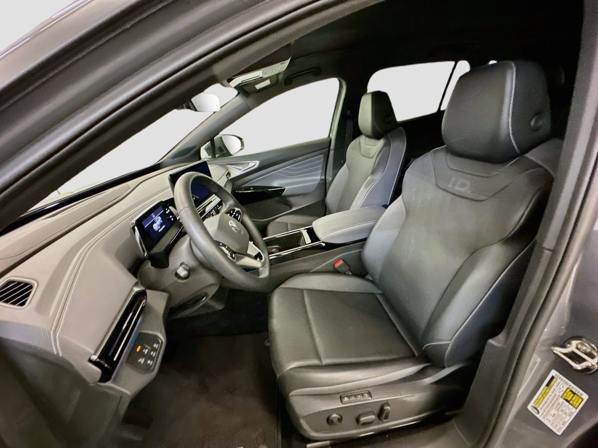 Used 2023 Volkswagen ID.4 Pro S AWD/4WD image 13