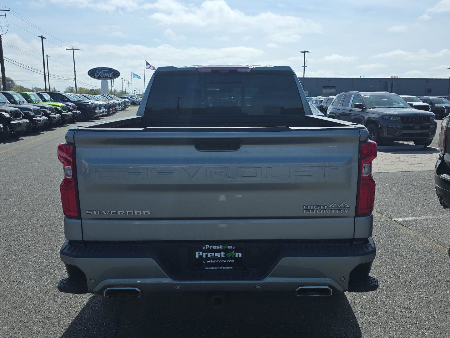 Used 2024 Chevrolet Silverado 1500 High Country w/ Technology Package AWD/4WD image 20