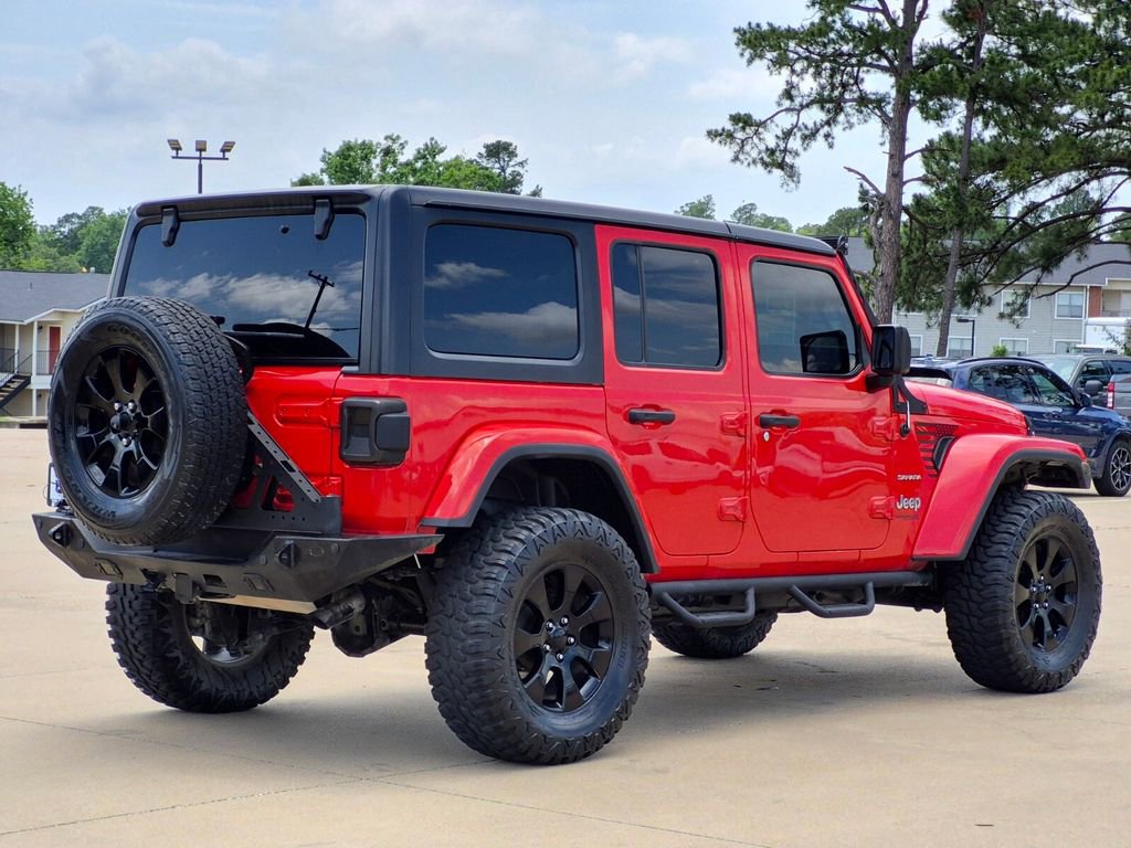 Used 2018 Jeep Wrangler Unlimited Sahara AWD/4WD image 6