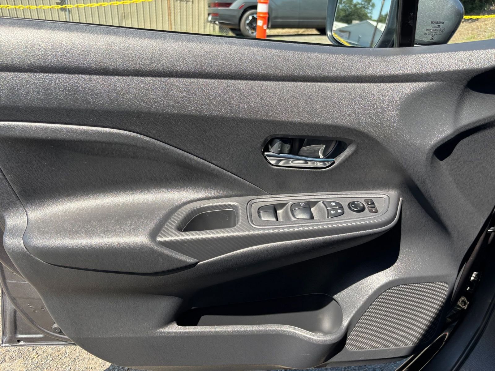 Used 2025 Nissan Versa SV FWD image 18