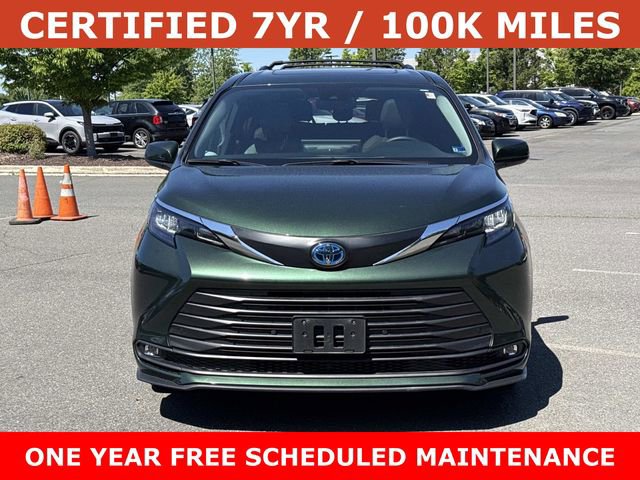 Used 2025 Toyota Sienna XLE FWD image 6