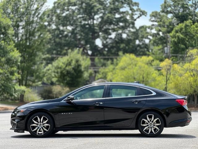 Used 2017 Chevrolet Malibu LT w/ Leather Package FWD image 8