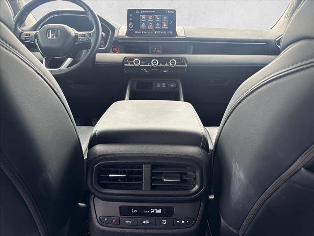 Used 2025 Honda Pilot Touring image 19