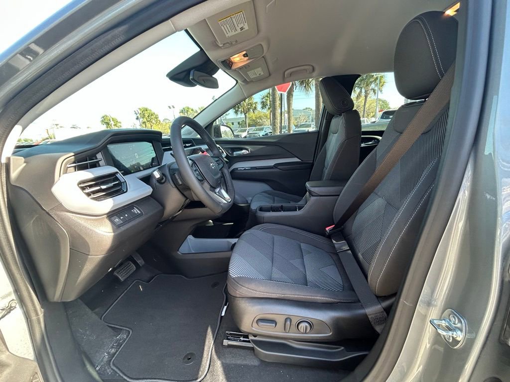 New 2027 Chevrolet Bolt LT w/ Comfort Package image 13
