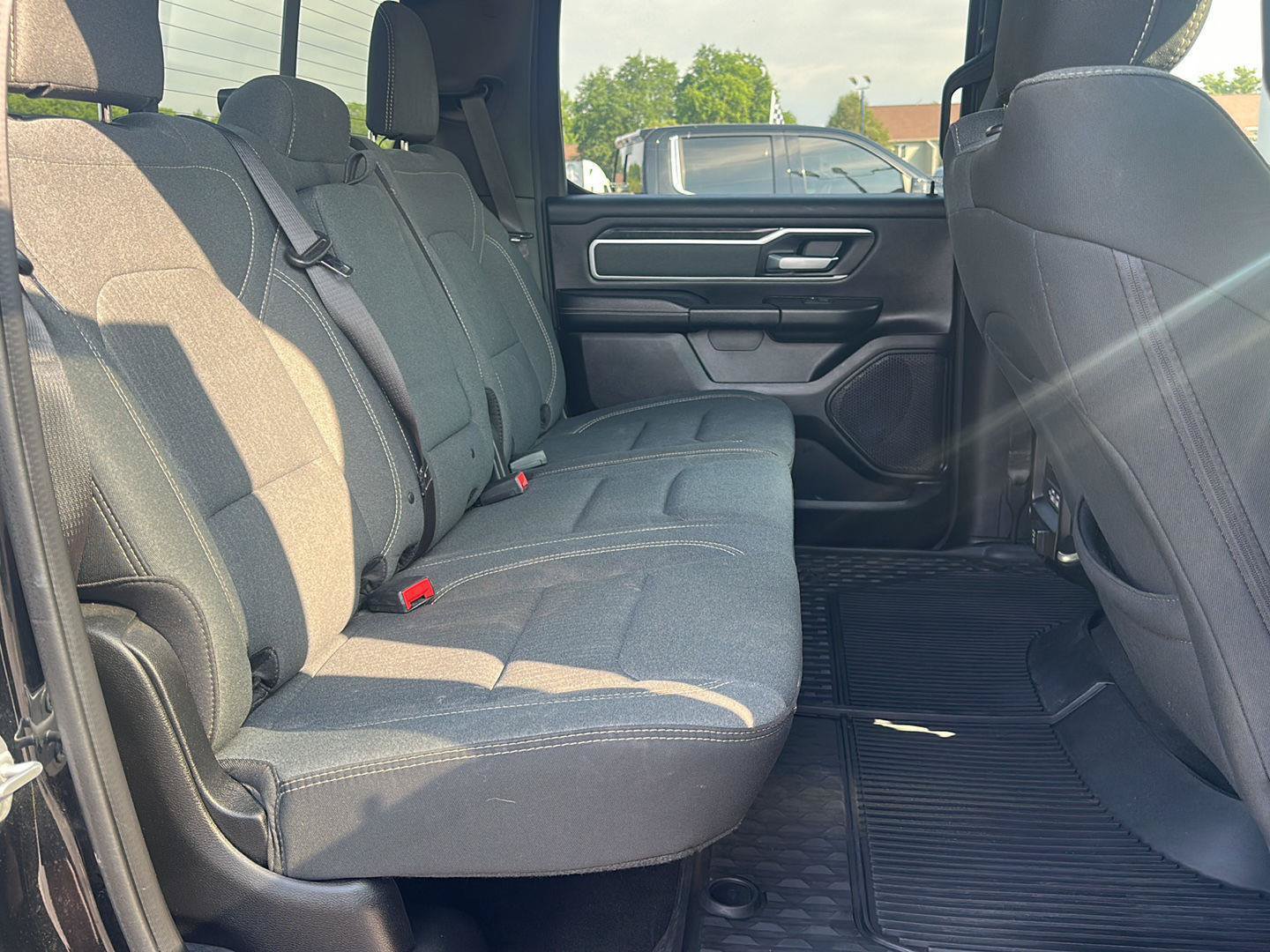 Used 2022 RAM 1500 Big Horn AWD/4WD image 14