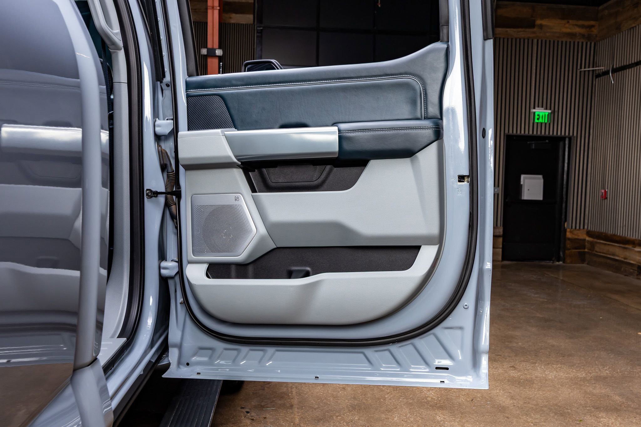 Used 2024 Ford F250 Limited w/ FX4 Off-Road Package image 38