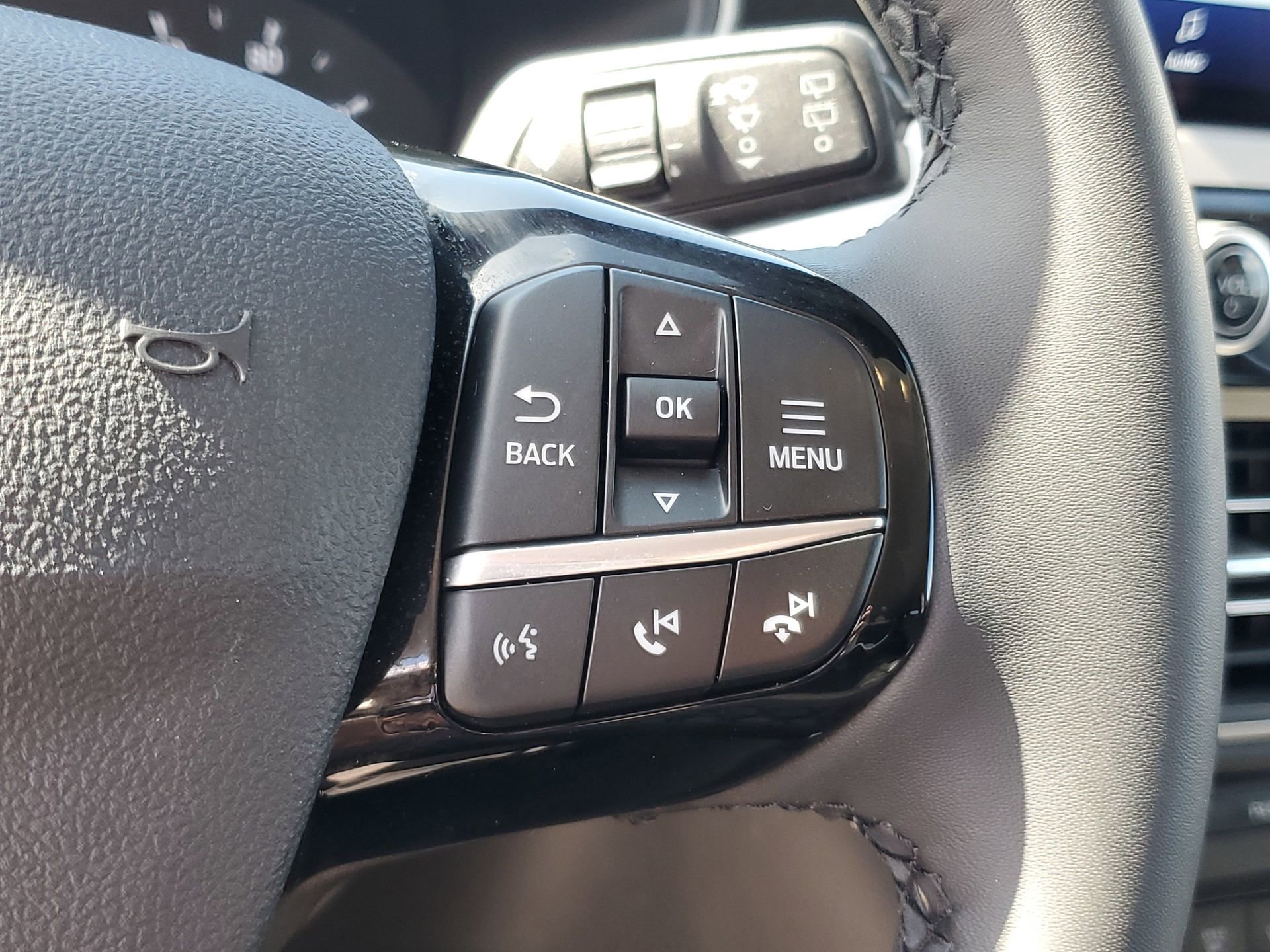 Used 2022 Ford Escape SE w/ Convenience Package image 23